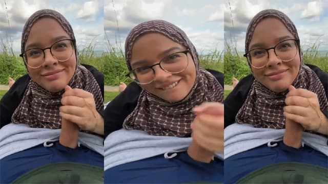 Hijabi Babe Public – Big Cock Sucking Hard